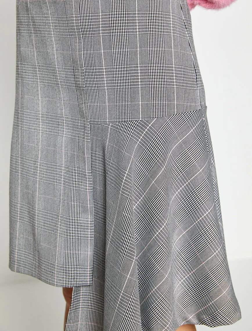 12044 Grey Check Midi Skirt