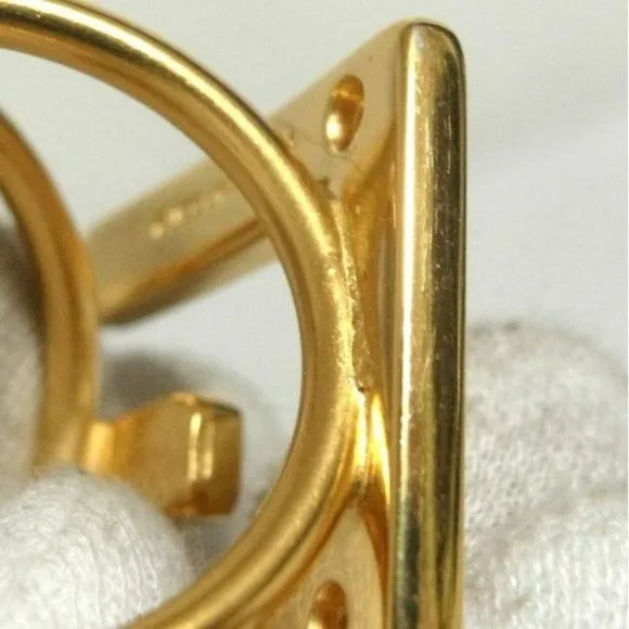 Gucci Gold Square Gucci 'G' Logo Scarf Ring