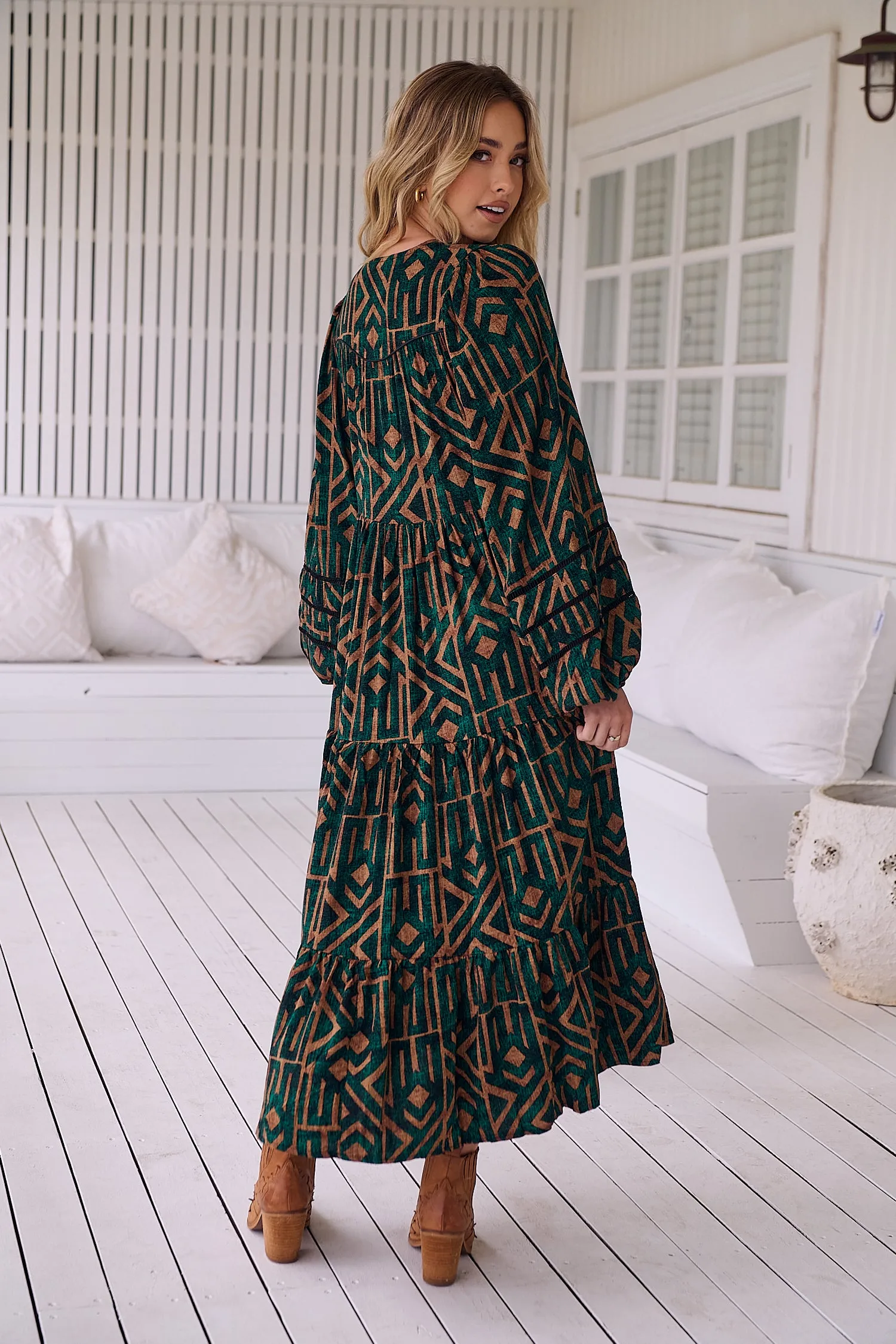 Jaase Eve Midi Dress with Long Billowy Sleeve - Emerald