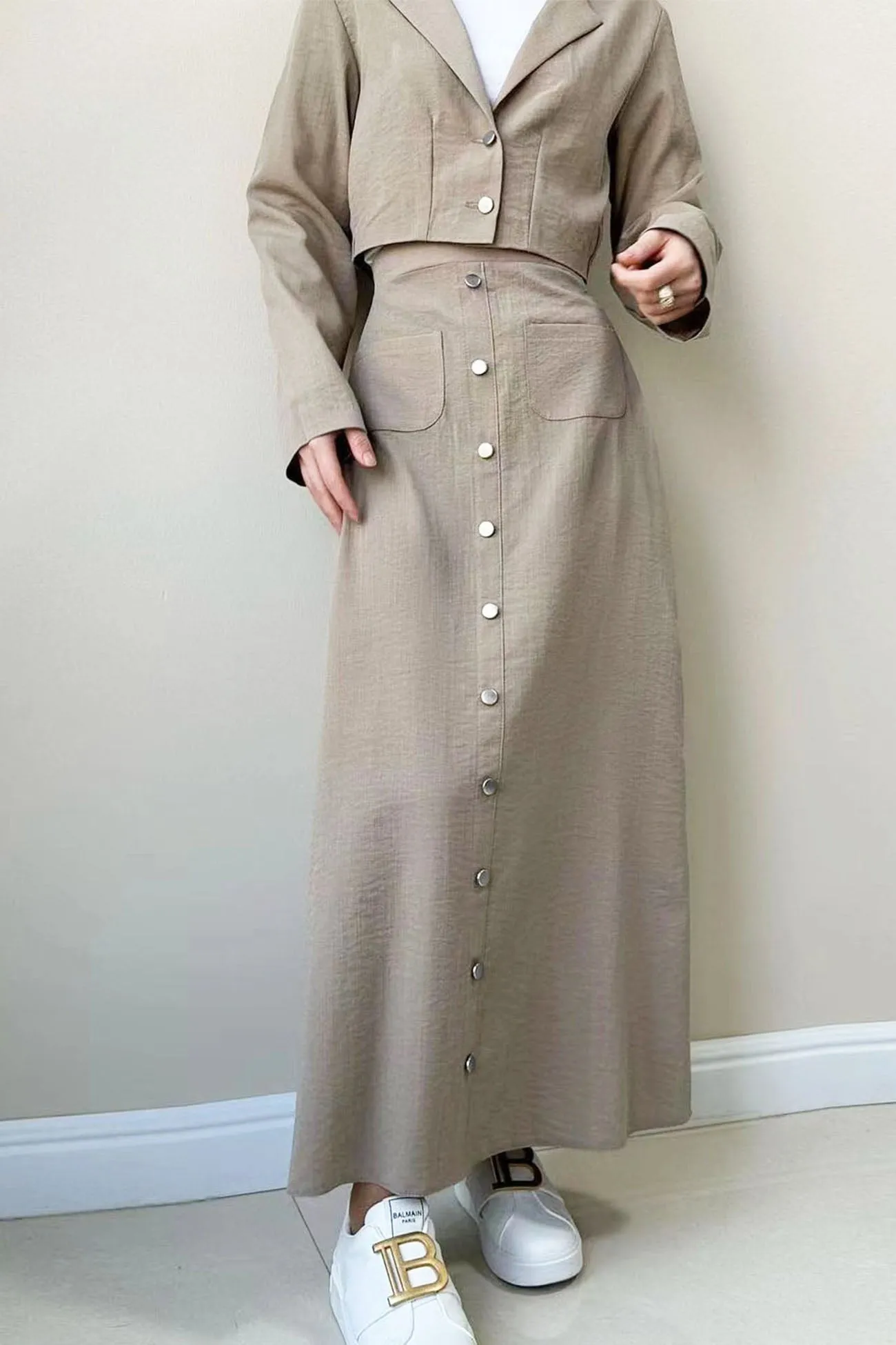 Joskaa Solid Color V Neck Crop Top Midi Skirt Set