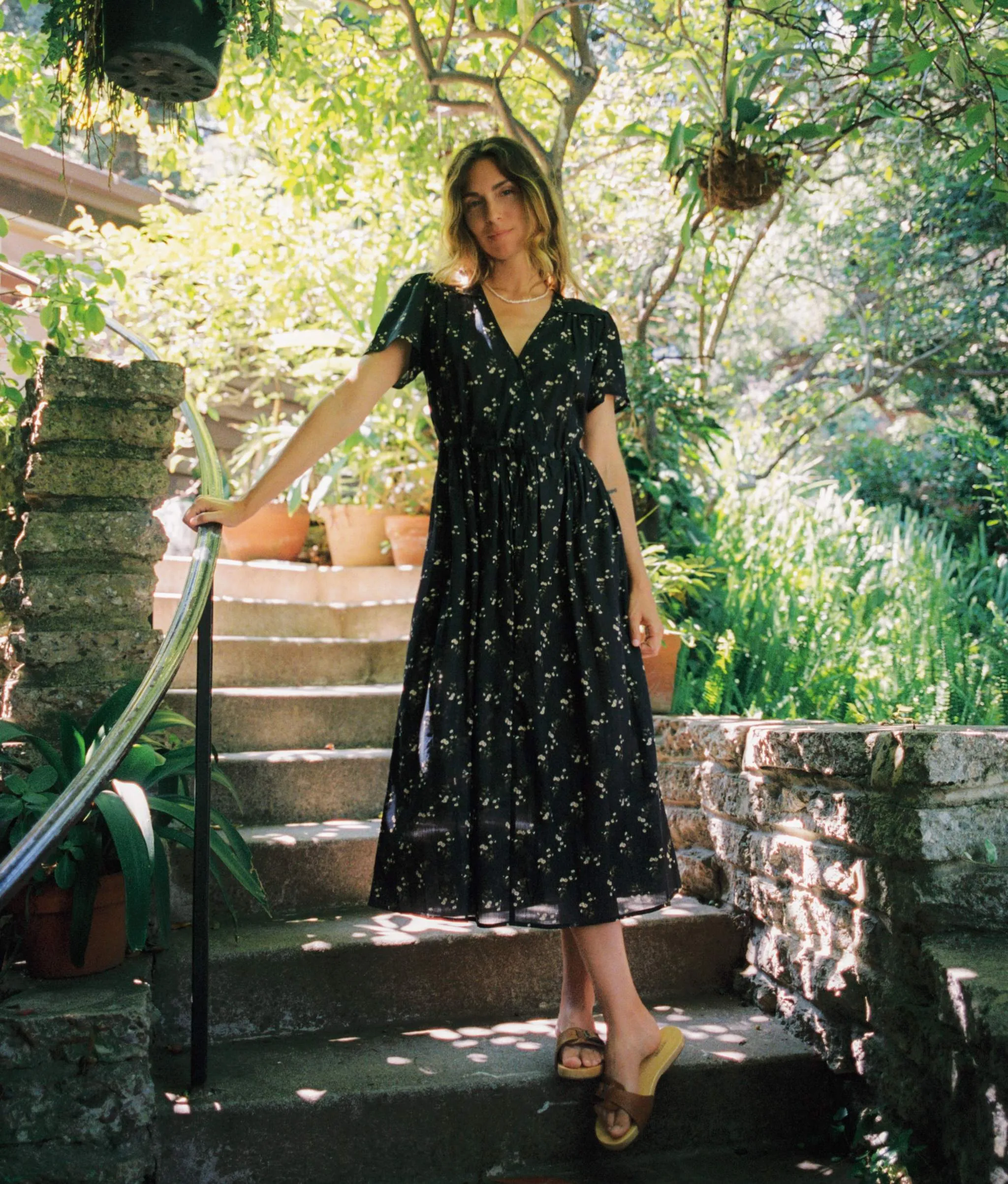 The Dawn Dress Petites | Noir Dancing Chamomile
