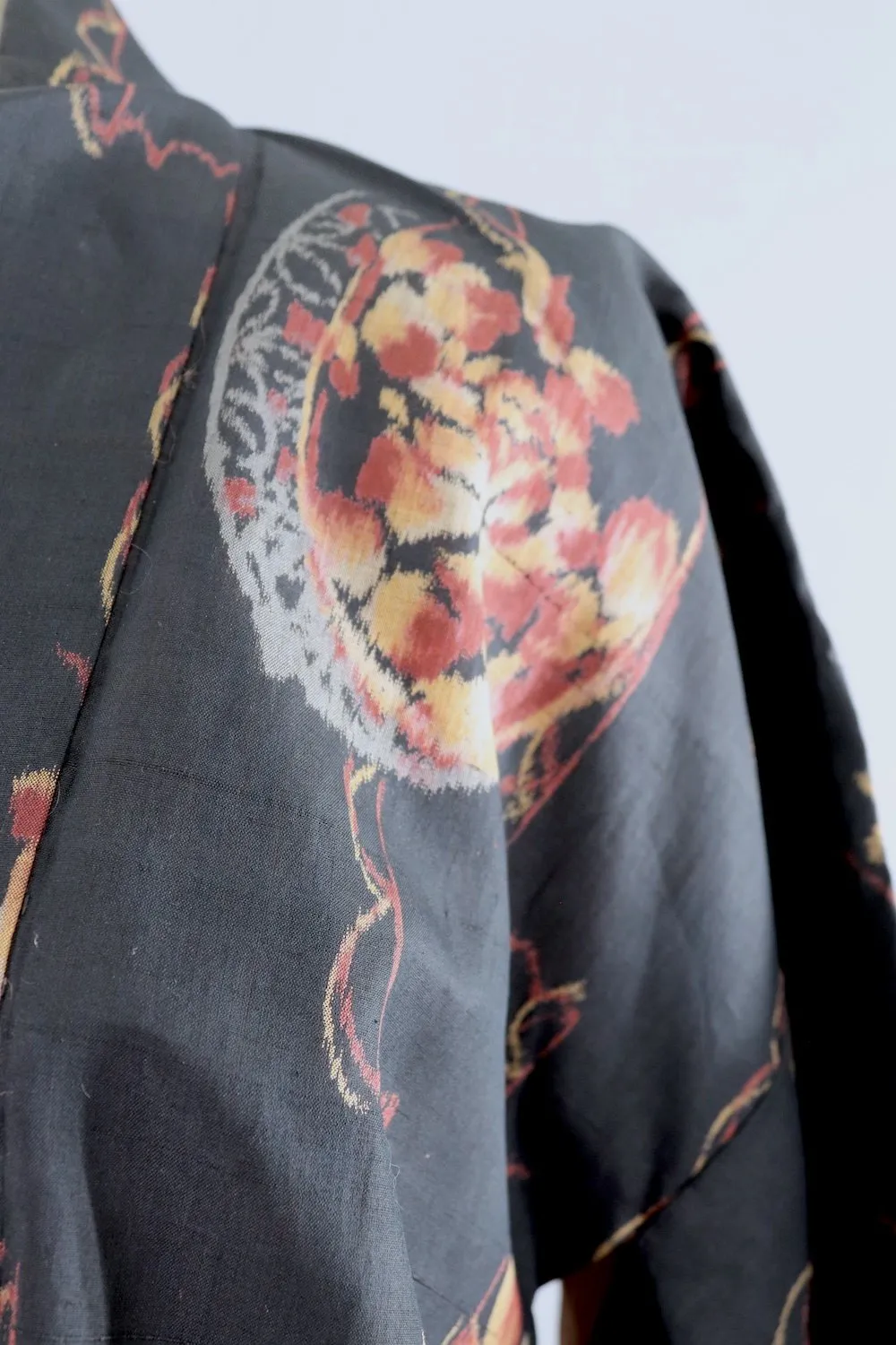 Vintage 1930s Silk Kimono Cardigan Jacket / Black Floral Ikat